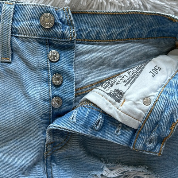 Levi Jean shorts! - Picture 3 of 4